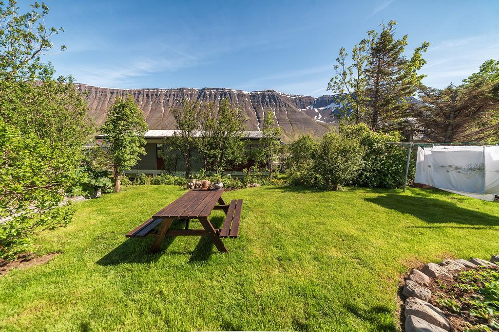 Solheimar Studio Apartment Isafjordur Exterior photo